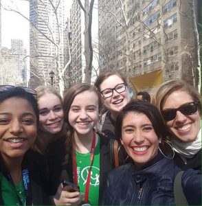 girls-at-the-un-with-em-crystal